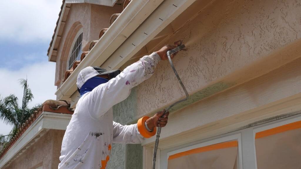 stucco repair and paint